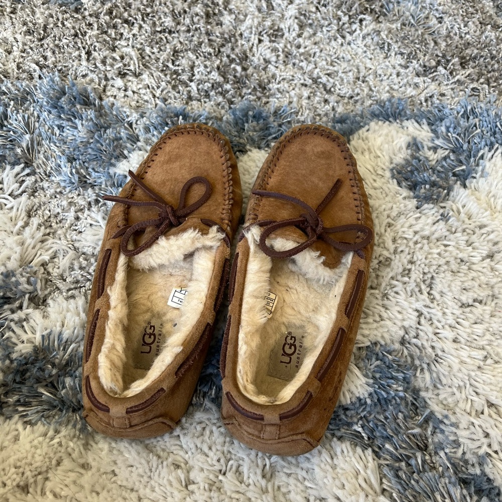 Ugg moccasin